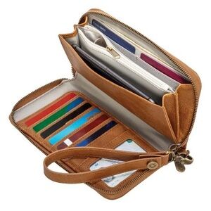 NEW Thirty-One All About the Benjamin’s Wallet with Wristlet Strap Caramel Brown